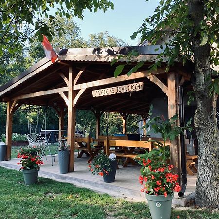 Maciejowka Gospodarstwo Agroturystyczne Poddebice Esterno foto