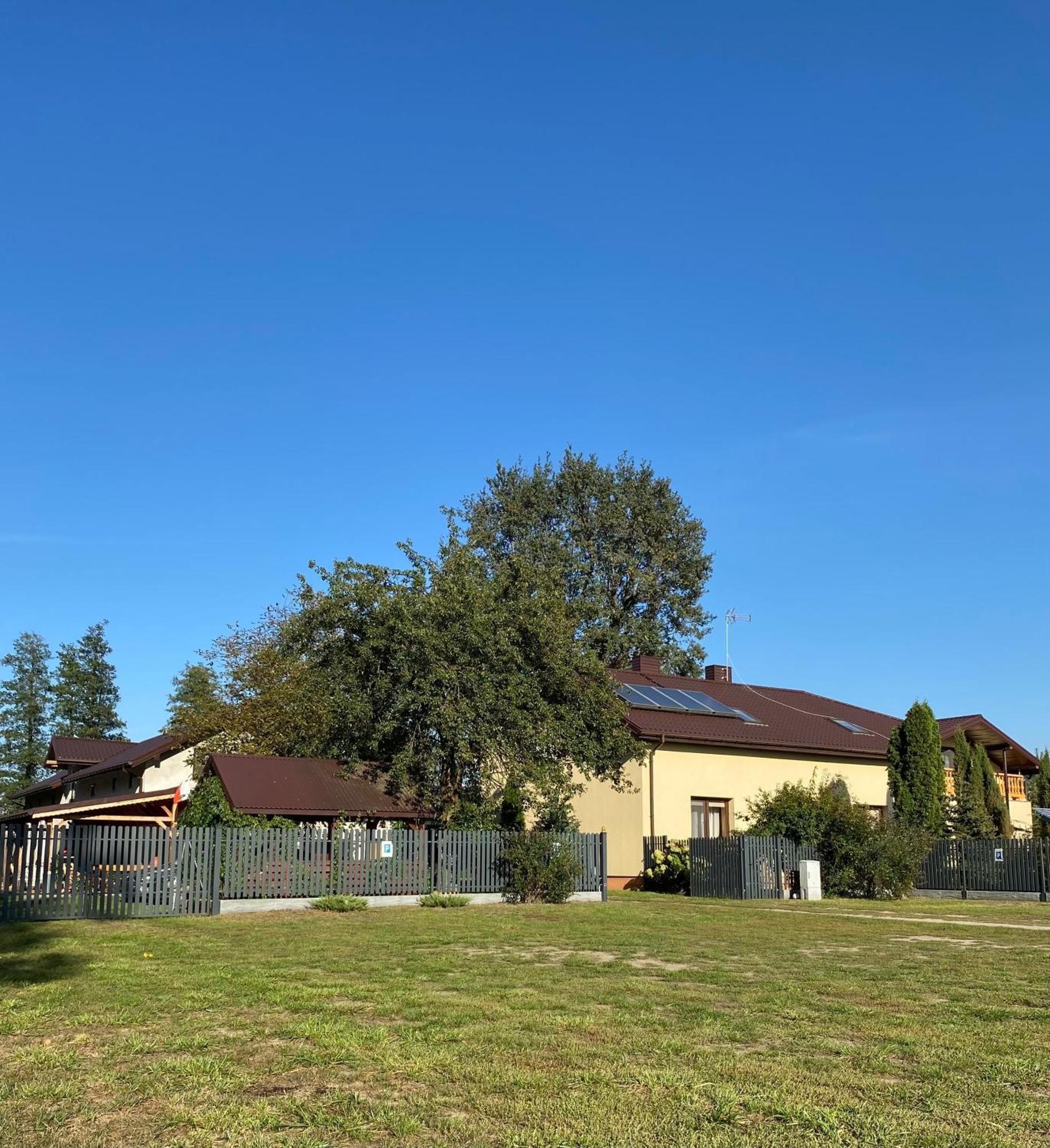 Maciejowka Gospodarstwo Agroturystyczne Poddebice Esterno foto
